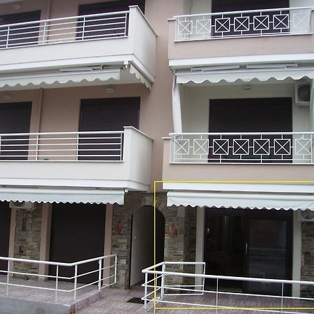 Luxury Apartment By The Beach Nea Peramos  Exterior photo