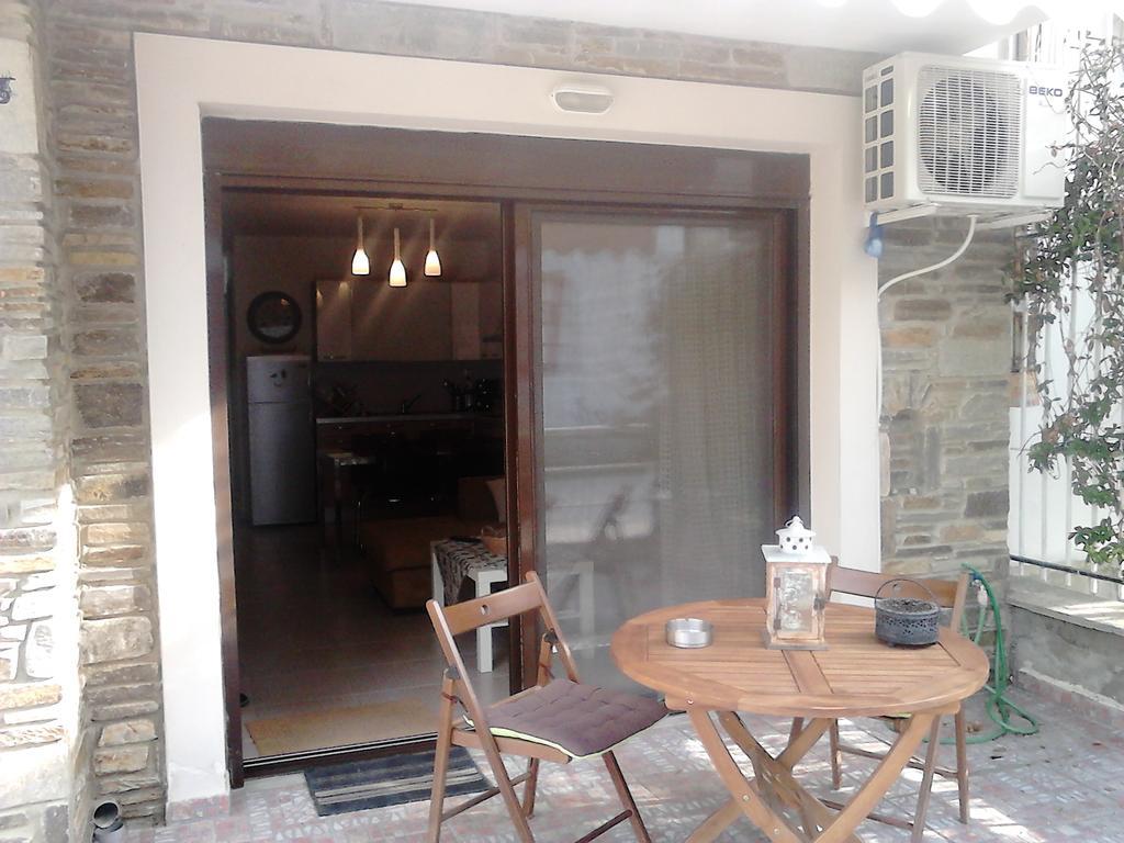 Luxury Apartment By The Beach Nea Peramos  Exterior photo